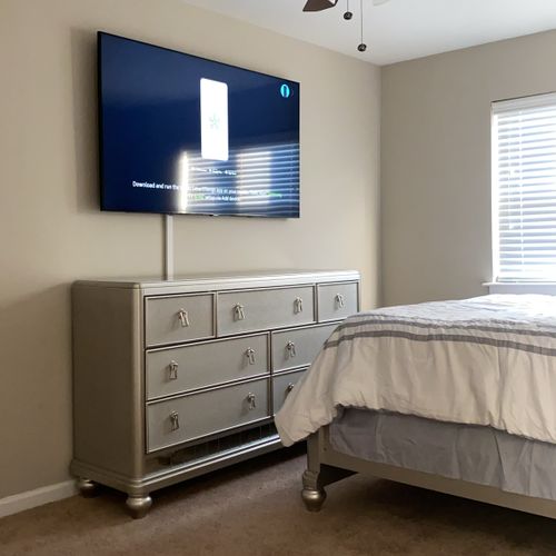 Basic TV Mounting with wires covered
