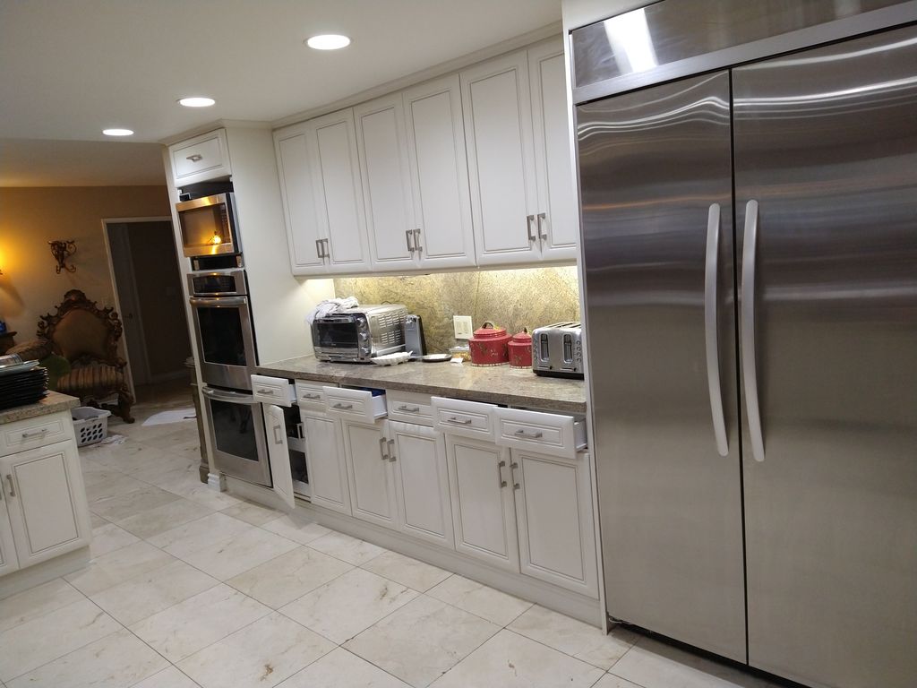 Kitchen Cabinet Supplier Van Nuys Ca / So Cal's Largest Kitchen & Bath