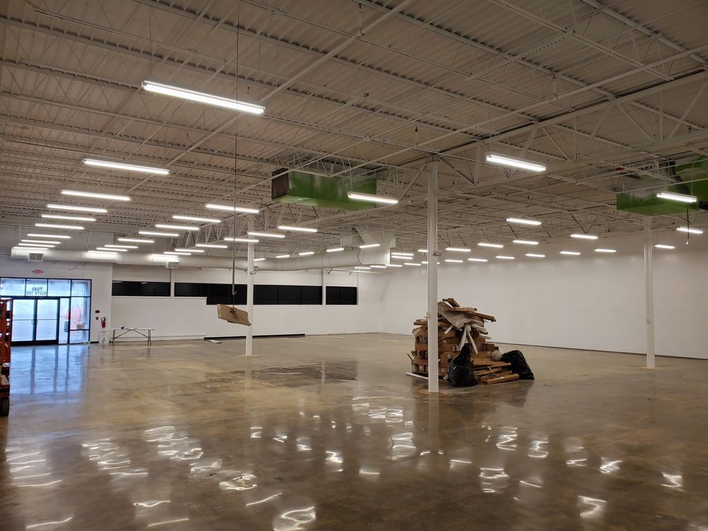 Advanced Auto Parts lighting installation 