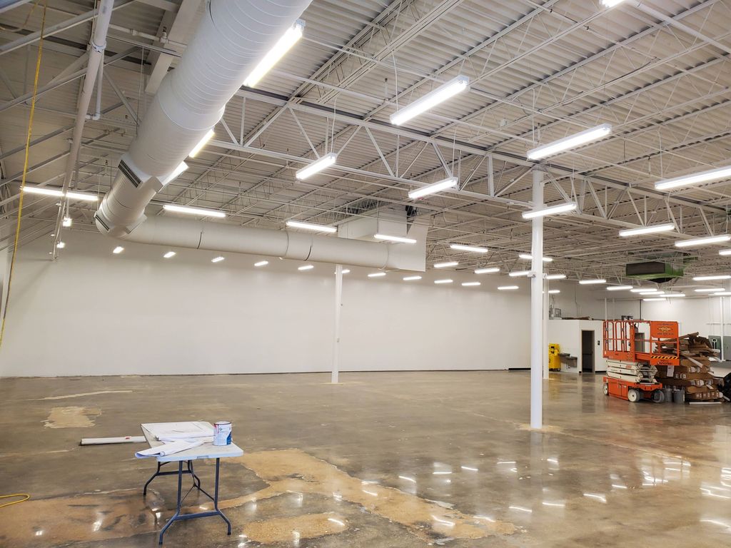 Advanced Auto Parts lighting installation 