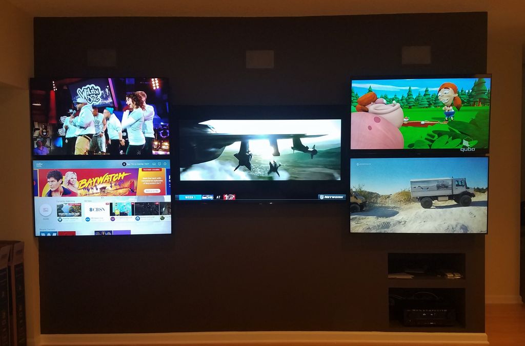 Video Wall 65 and four 50s