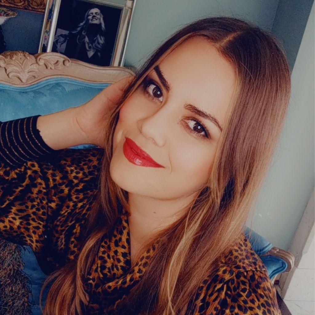Kristina Morales, vocal coach
