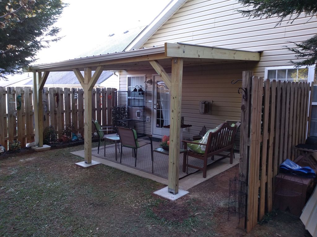 Rachael's covered Patio 