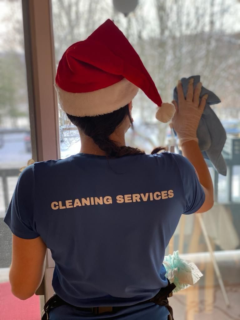 Holiday cleaning services in Eatontown, NJ by Smar