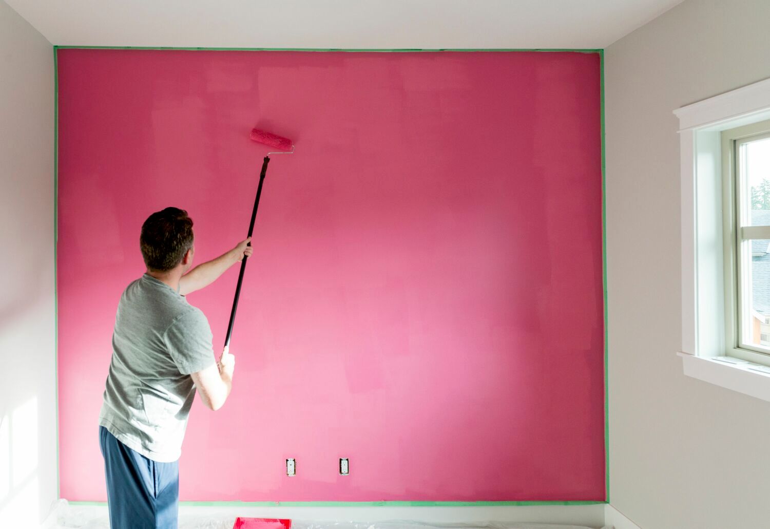 painting pink room