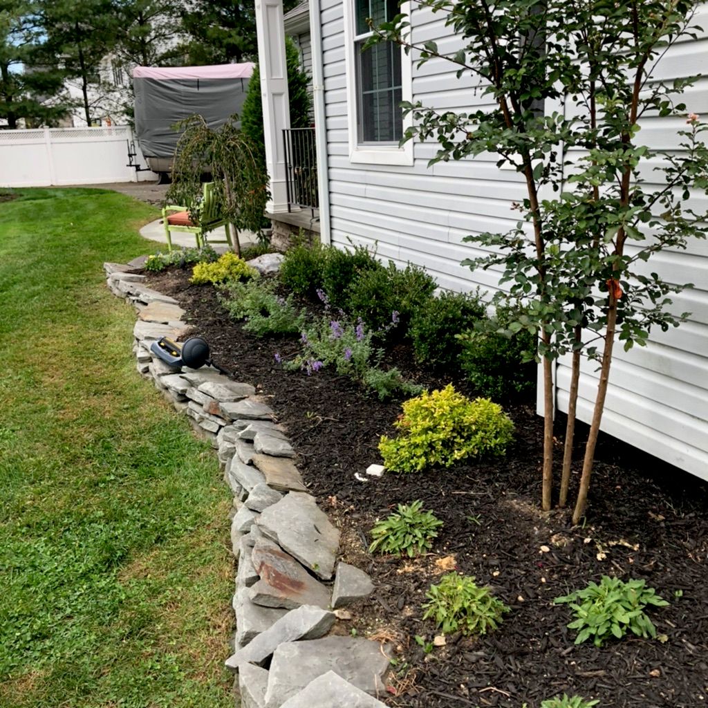 Small Planting with mulch in W. Babylon