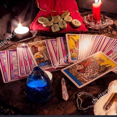 Avatar for Psychic tarot card energy healer