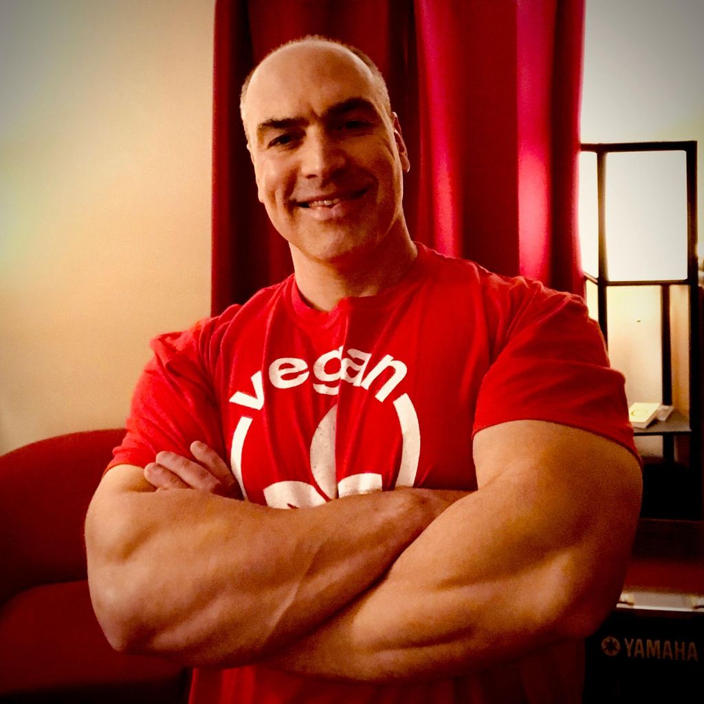 Bulent Guneralp. Singer, Voice Expert, Athlete.