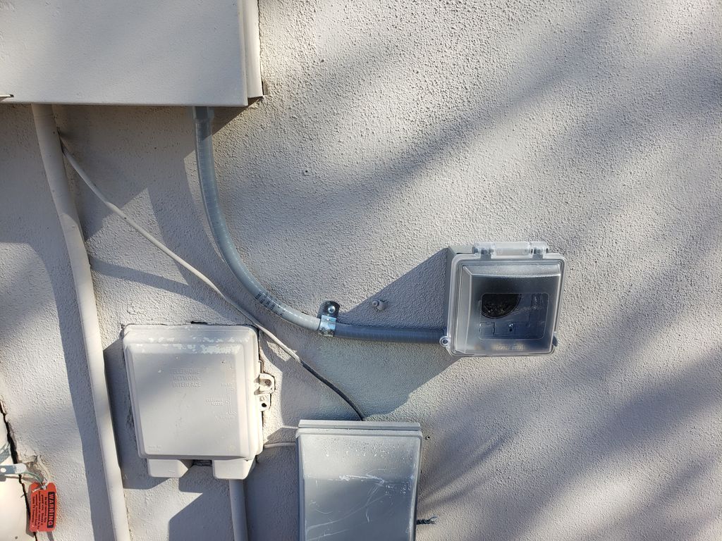 Outdoor Outlet