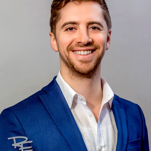 Real Estate Agent Headshot