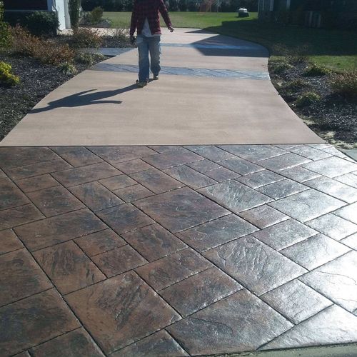 Concrete Driveway with stamped concrete 
