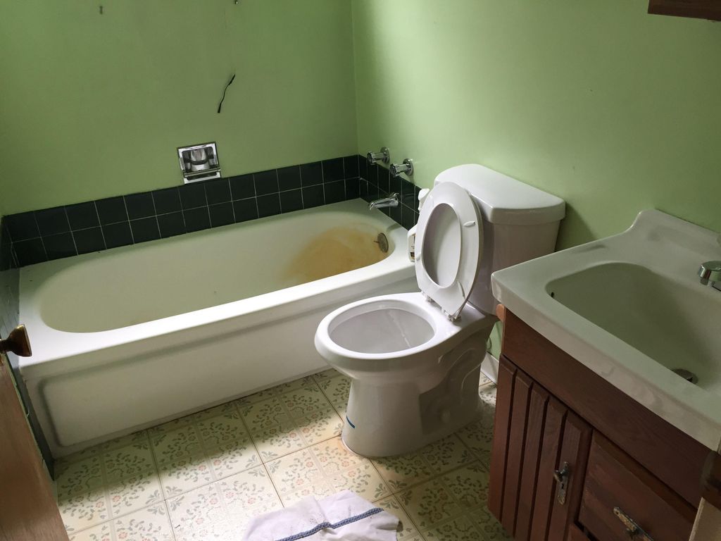 Hall bath before