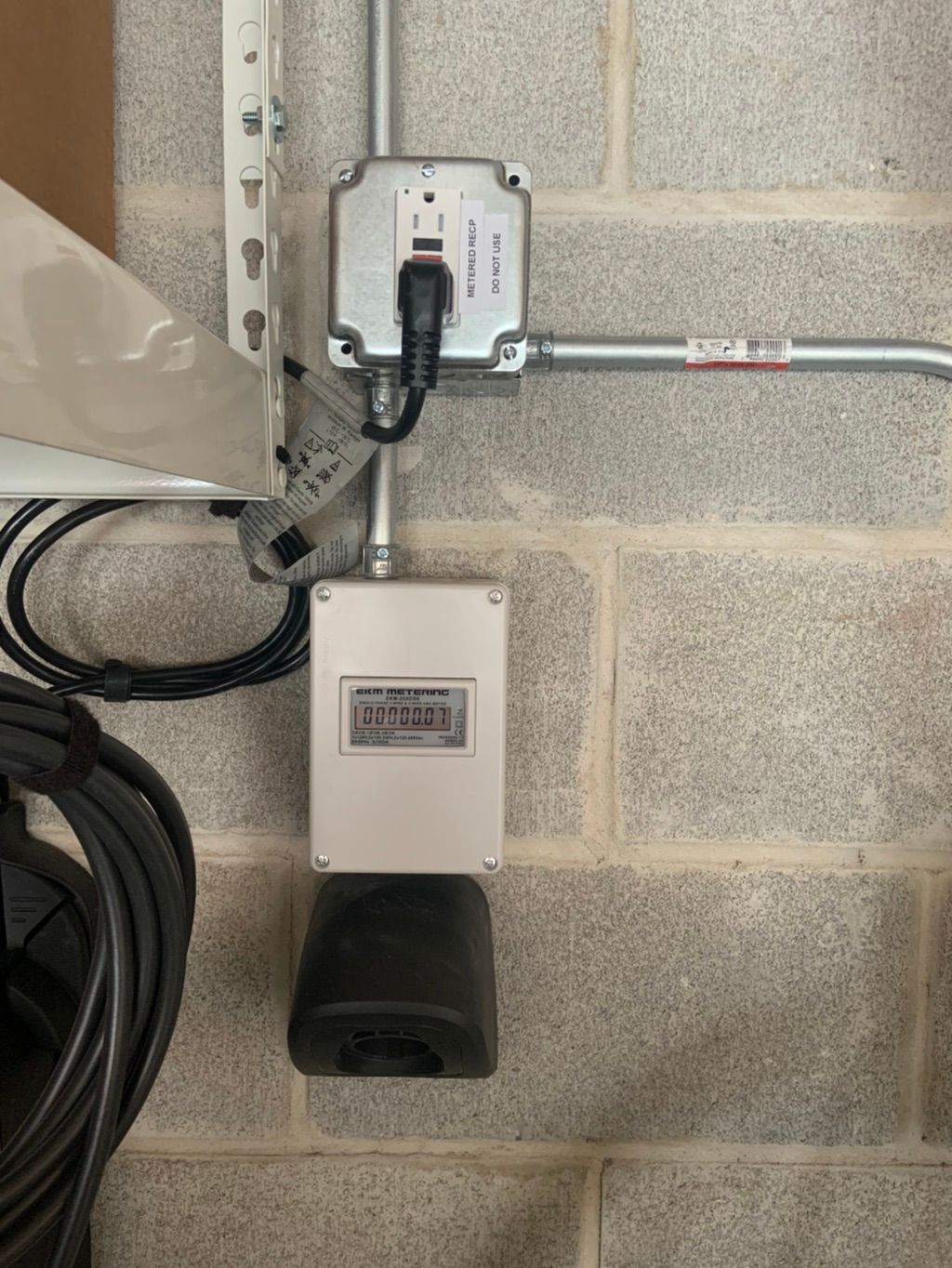 Metered EV charger receptacle, ideal for shared ga