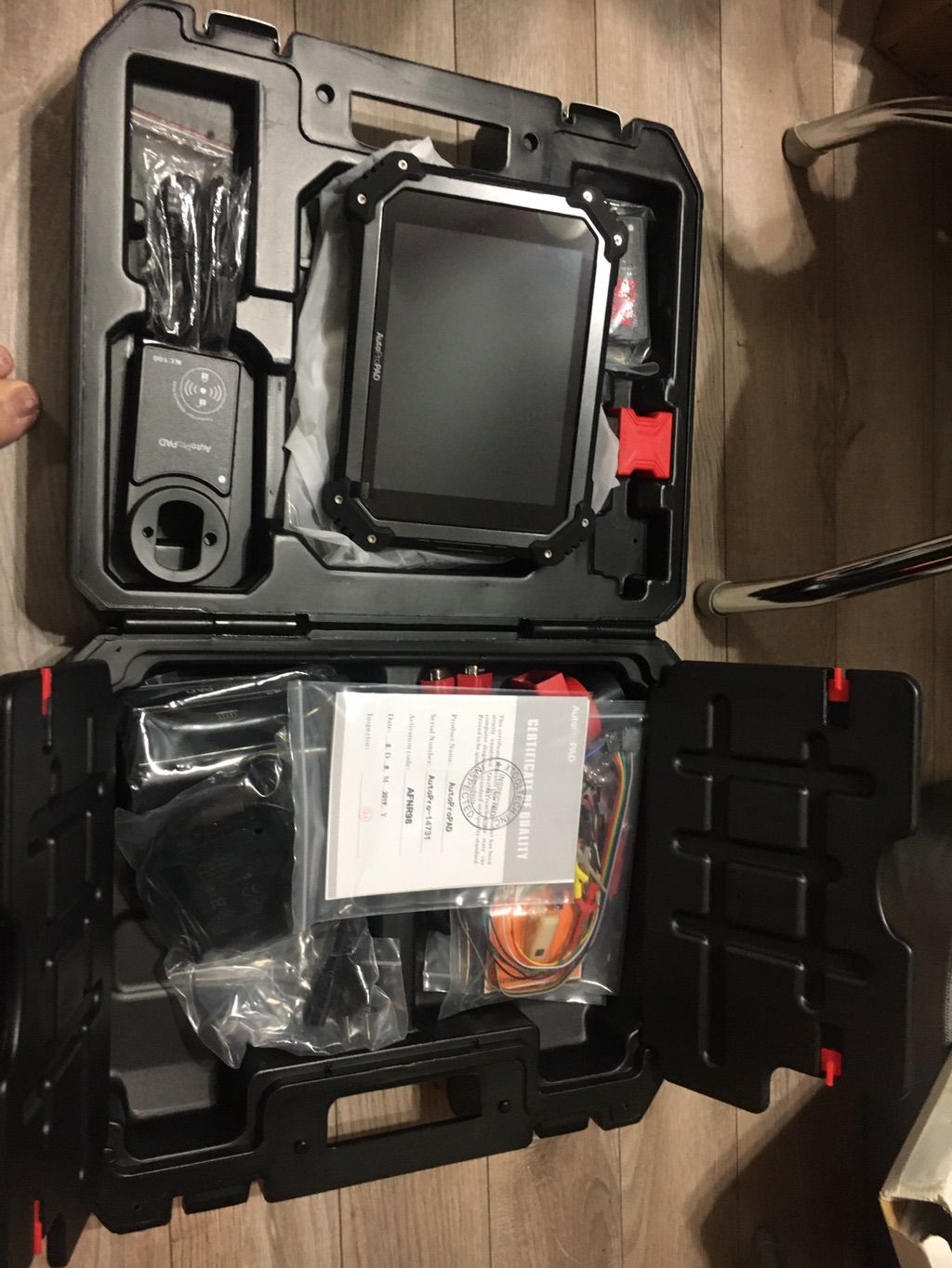 This is an autopropad which I use to program many 