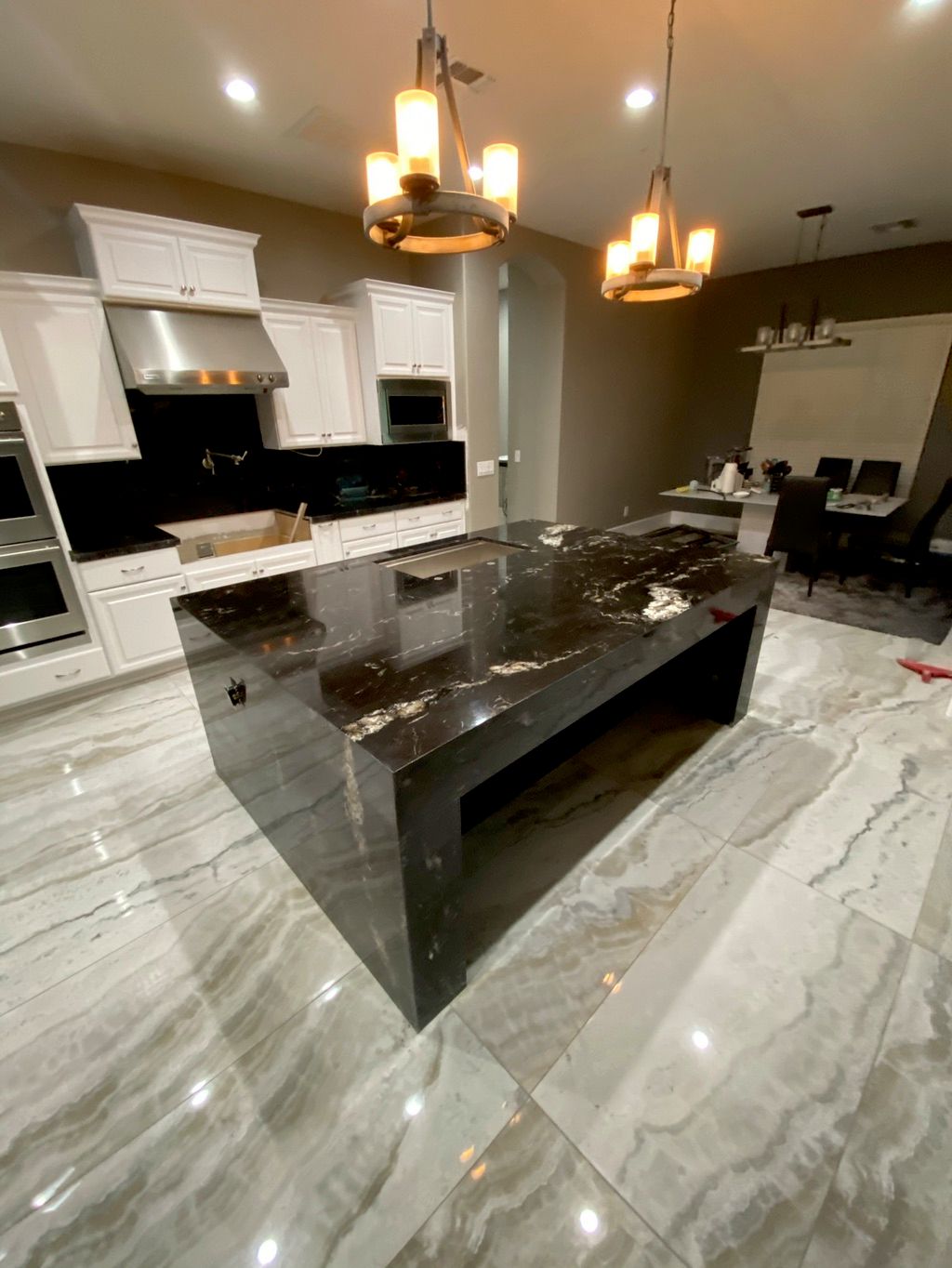 Cortes marble and granite