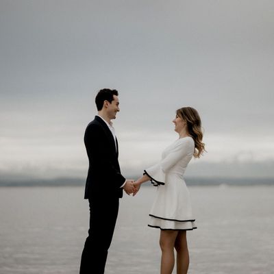 Avatar for Seattle Wedding & Couples Photography