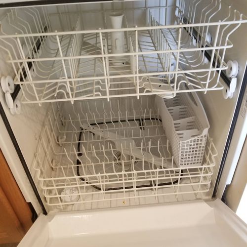 inside dishwasher 