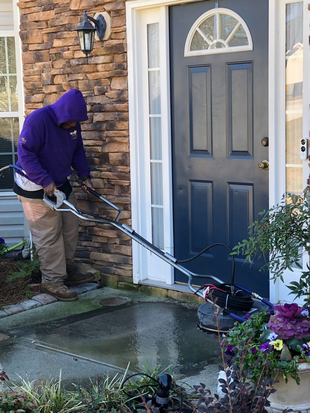 Window Genie Service Professional At Work