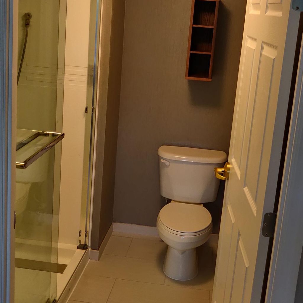 AM Cruz Tile & Renovation INC