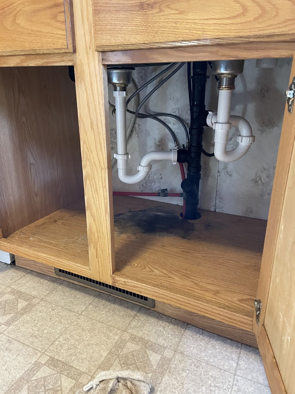 Leaking drain lines under kitchen sink replacement