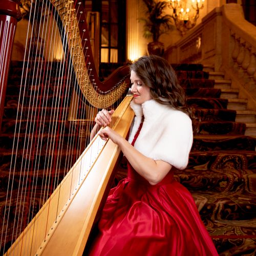 Professional Harpist LeAnne Bennion