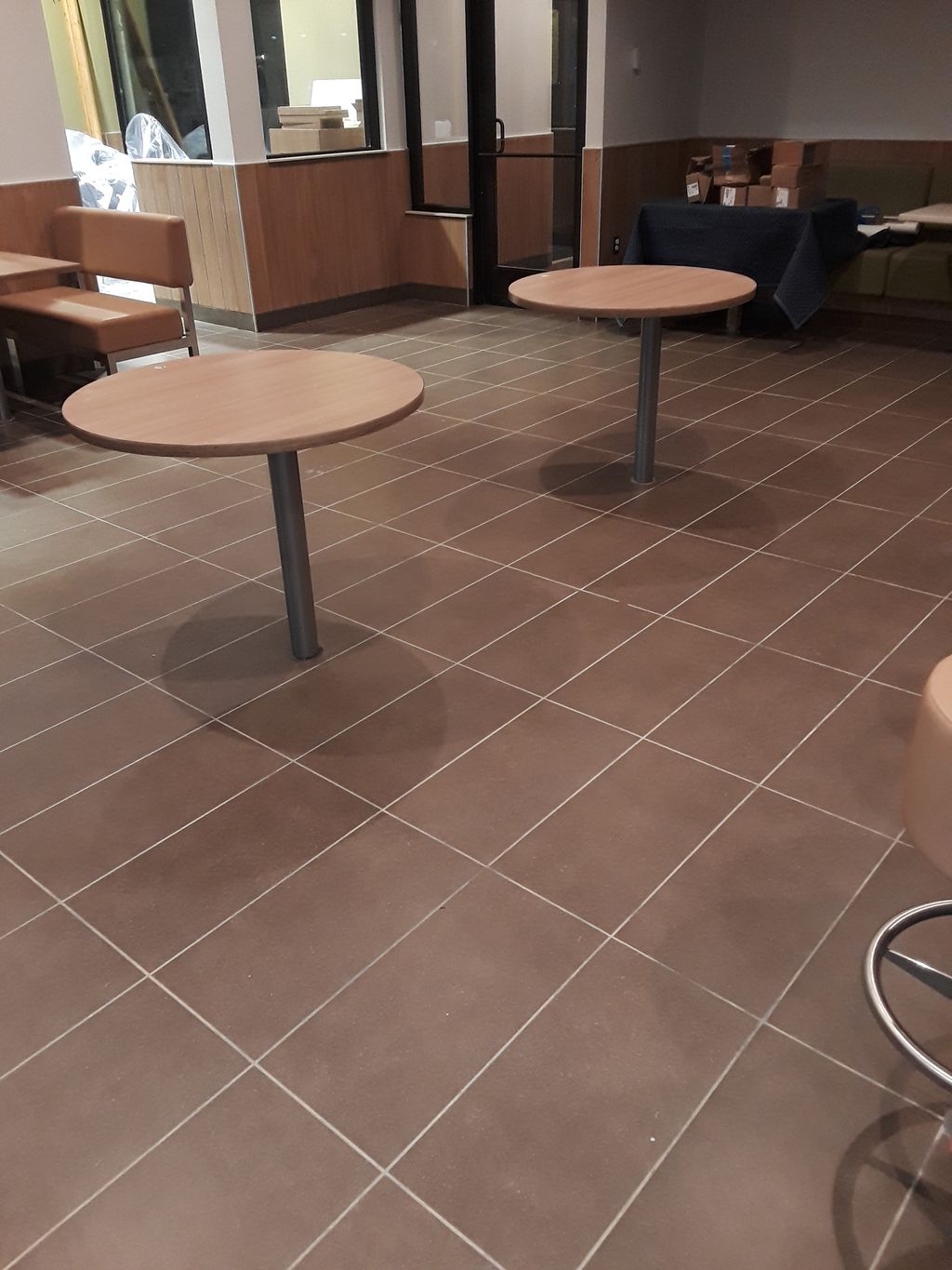 restaurant floor cleaning
