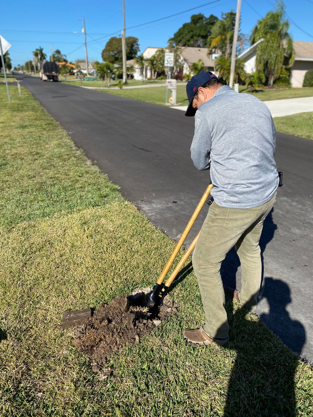 Installing a Mailbox - Digging Hole