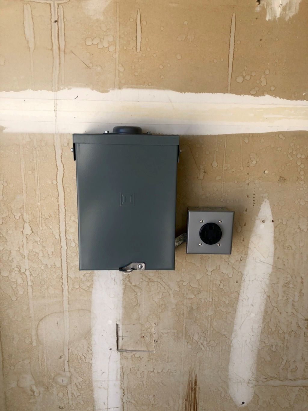 For this job, i tapped into the meter main panel a