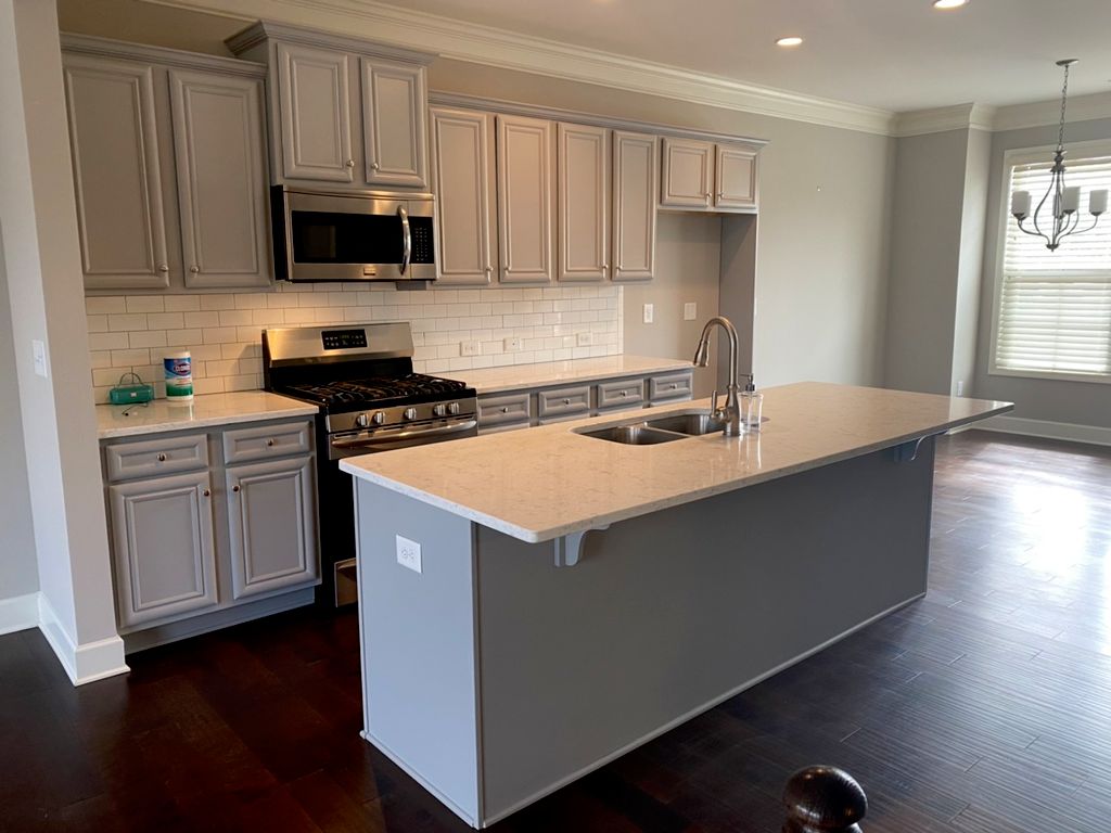 Move-In Cleaning Kitchen