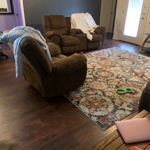 Jesse removed the carpet and installed laminate fl