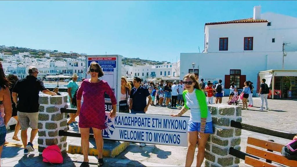 Laurie H and daughter arriving in Mykonos, Greece