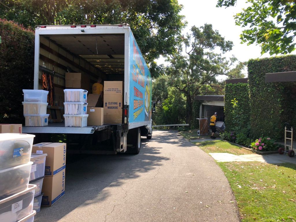 Local Movers in Los Angeles