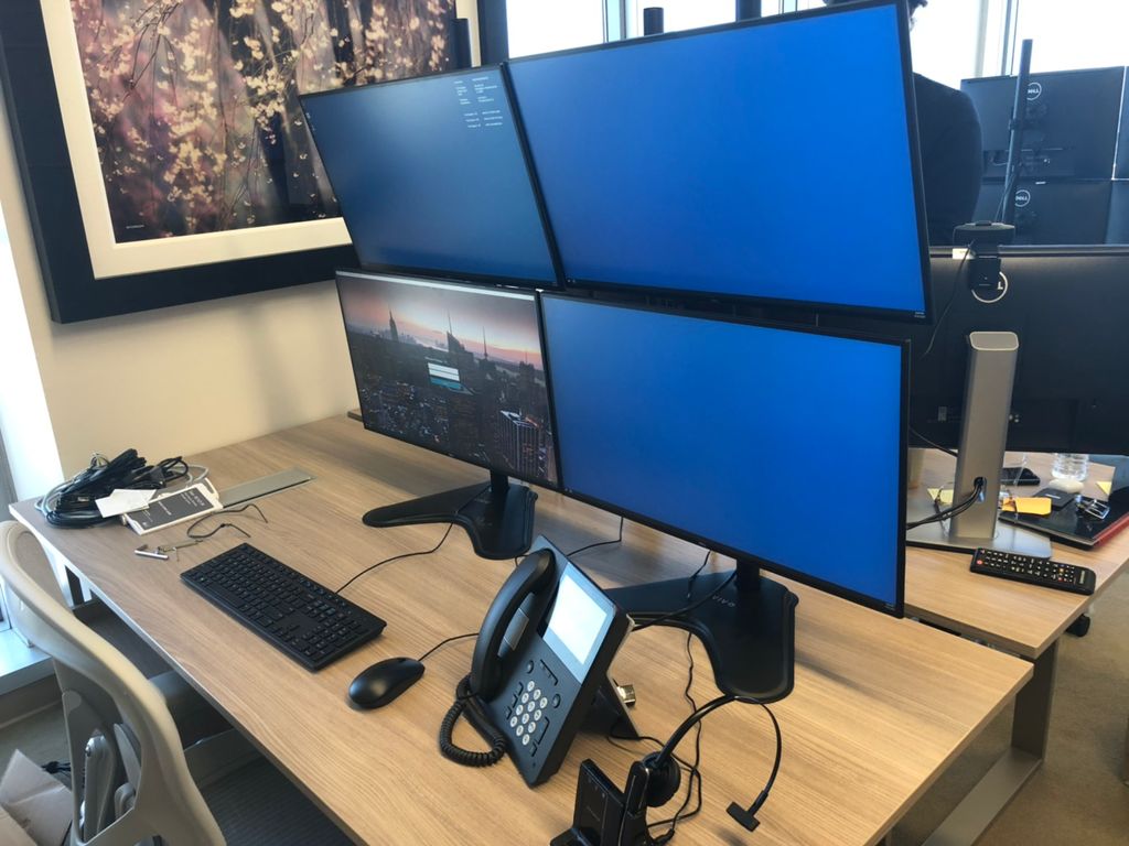 Setting up workstations with multiple monitors for