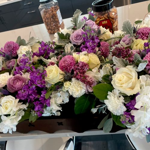 Mardees design team brought beautiful bouquet arra