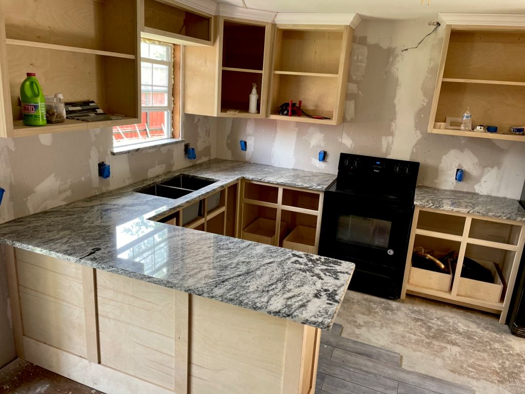 Viscount White 3cm Granite