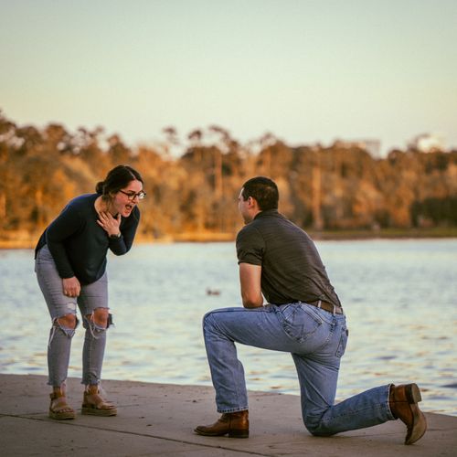 My fiancée hired An to take our surprise-engagemen