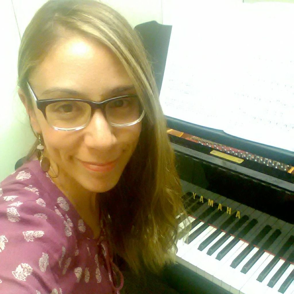 PIANO LESSONS with Dr. Ayala Schrubski