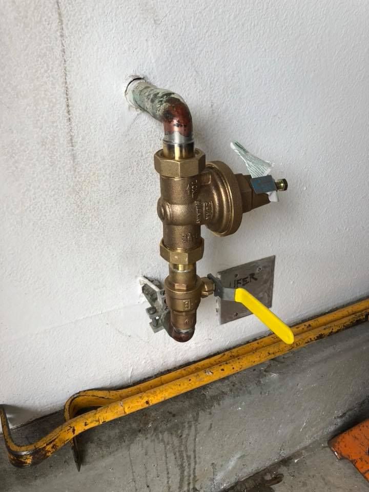 Pressure Regulator Valve and Shut Off