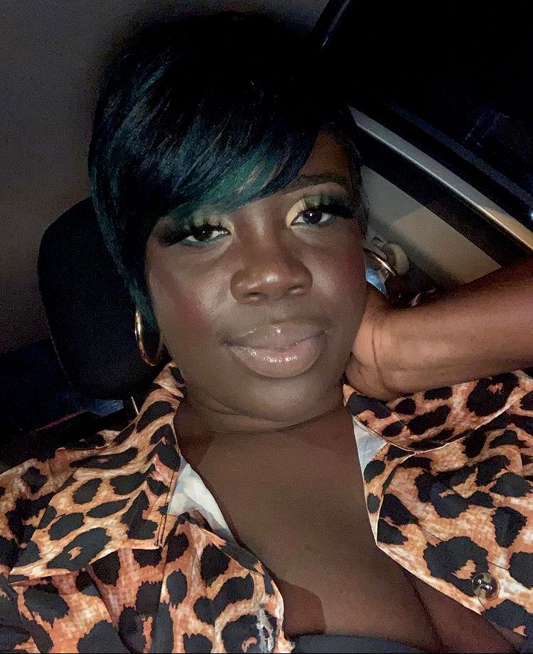 HuesGlows&Lipgloss, LLC