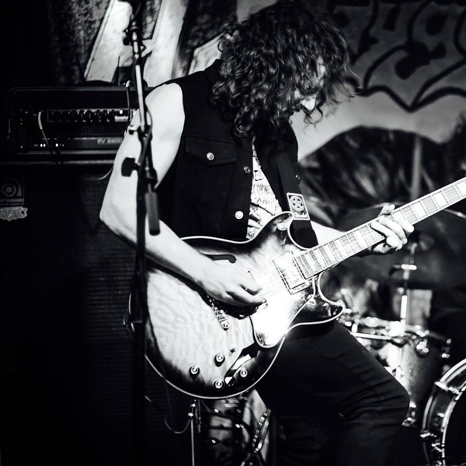 Private Guitar Lessons - Red Pelican Music Lessons