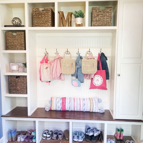 Absolutely love how my mudroom turned out! Jen tur