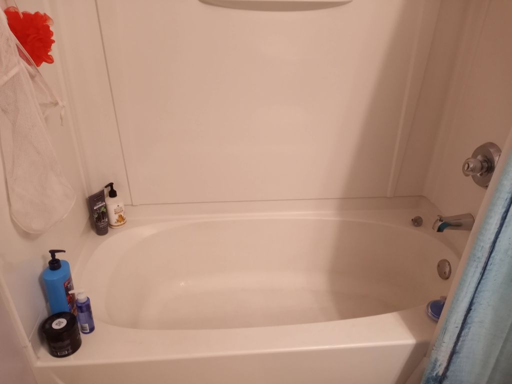 Kids bathroom. There were crayons used inside the 