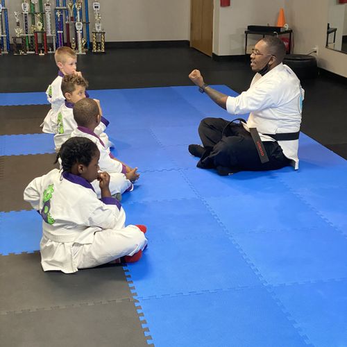 Little Dragon’s classes (4-7 year olds)