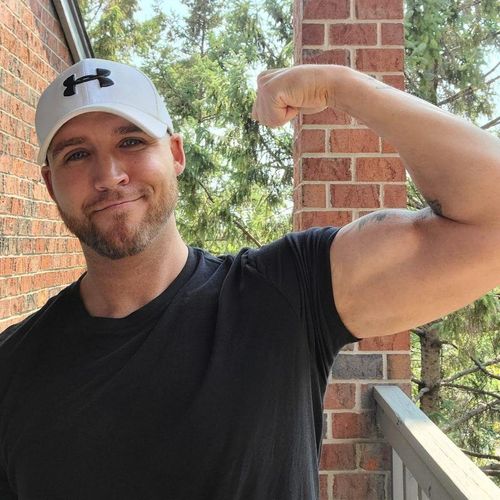 Aaron Anderson - DadStrong Coaching