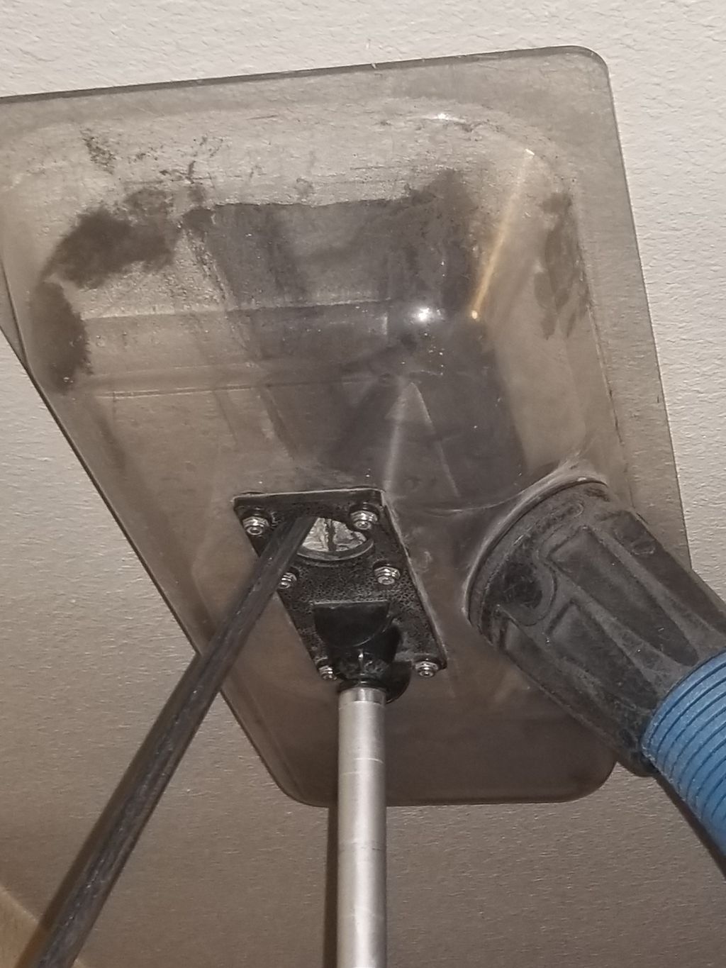 Dollar Ducts hard at work!!