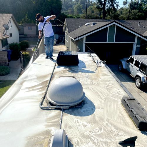 Motorhome roof washed