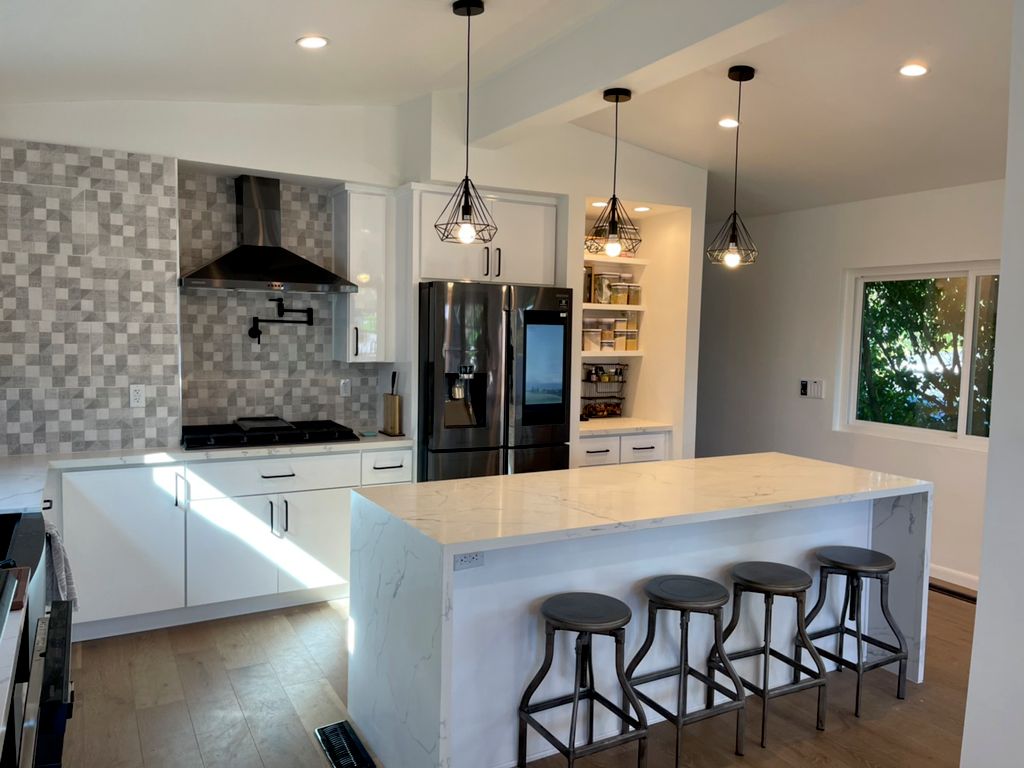 Gold Star Remodeling Inc