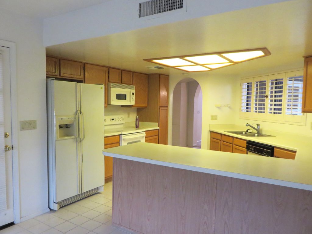 PV Condo K  Peninsula Before