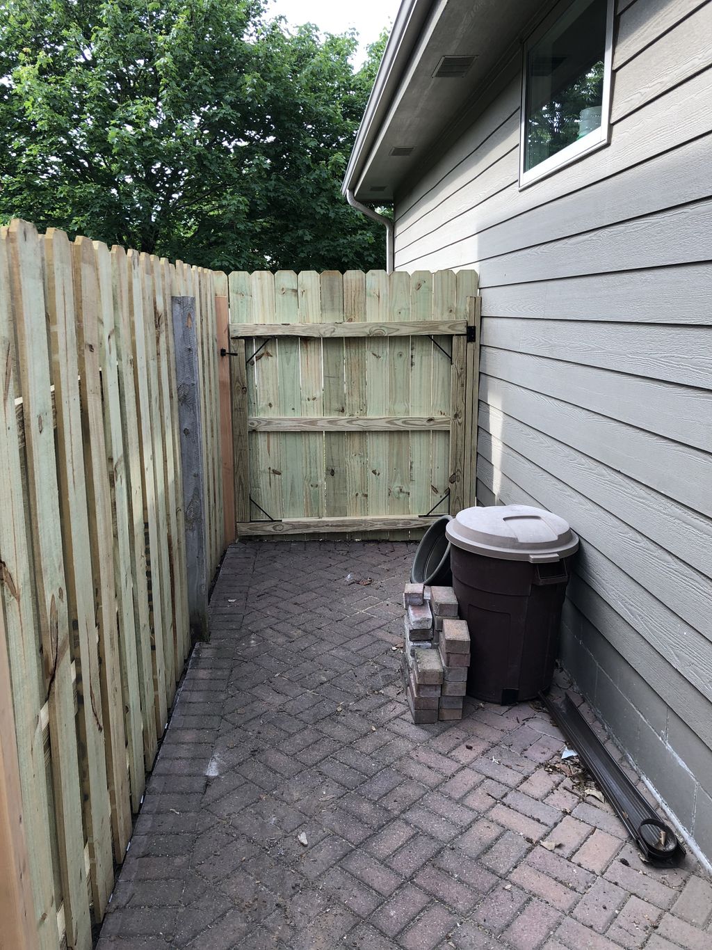 inside view, door tht swings inside