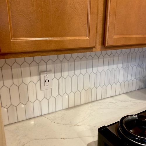 We hired Luis to install our kitchen backsplash….n